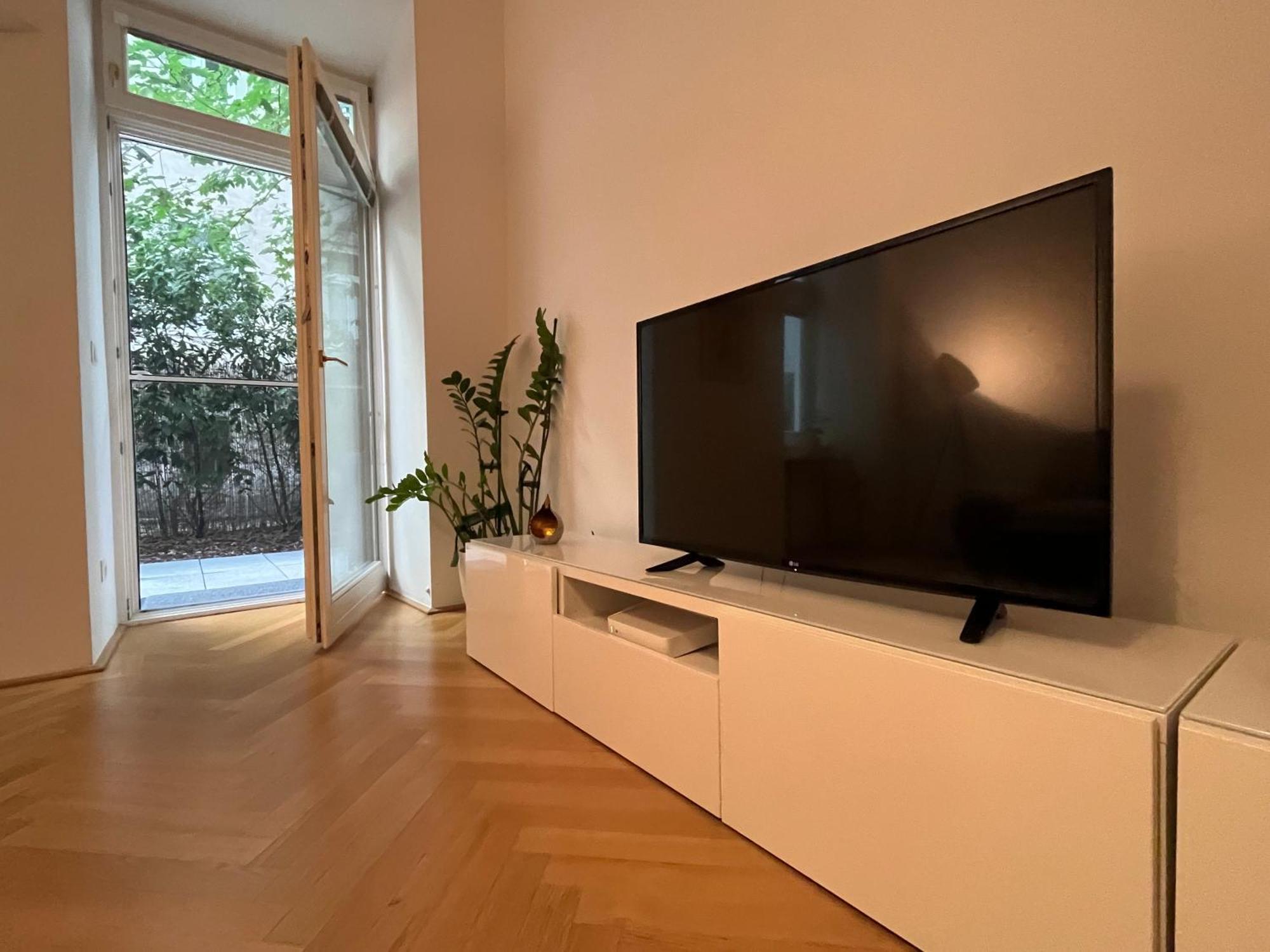 Quiet Apartment Next To Belvedere & Central Station Wien Exterior foto